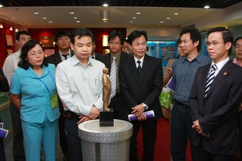 越南岘港市青年干部俱乐部会见总公司 - 企业要闻 - 888集团电子游戏