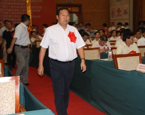 总司理罗业凤出席广西企业家活动日并在企业家论坛上作演讲 - 企业要闻 - 888集团电子游戏