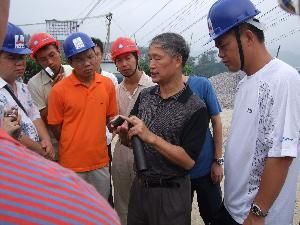 总公司照料唐柏石二赴三江中山大桥指导事情 - 企业要闻 - 888集团电子游戏