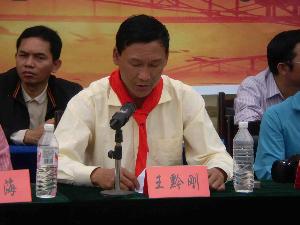 广西888集团电子游戏总公司希望书库转达工程走进红水河镇中心学校 - 企业要闻 - 888集团电子游戏