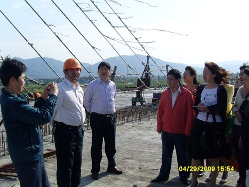 余姚市副市长诸晓蓓莅临姚东大桥视察指导事情 - 企业要闻 - 888集团电子游戏