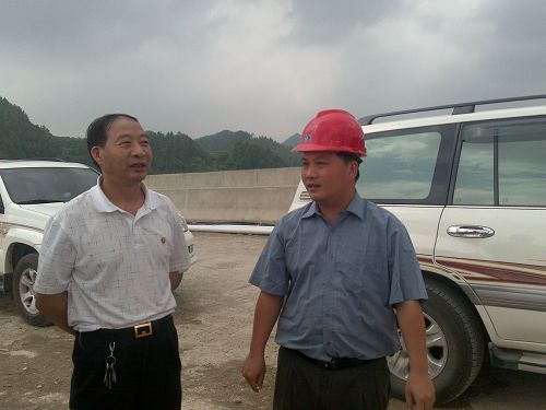 贵州省交通厅厅长程孟仁莅临贵阳绕城公路6标视察指导事情 - 企业要闻 - 888集团电子游戏