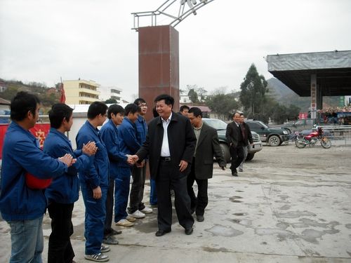 广西交通投资集团有限公司董事长余昌文一行冒雨莅临隆百4标 - 企业要闻 - 888集团电子游戏