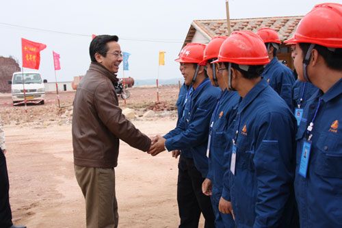 团中央书记处书记卢雍政到钦州港大榄坪至三墩公路调研 - 企业要闻 - 888集团电子游戏