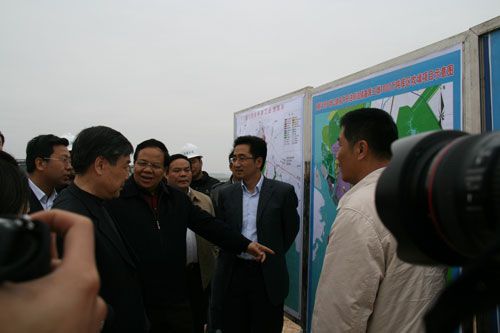 天下政协专题调研组一行到钦州港三墩公路调研 - 企业要闻 - 888集团电子游戏