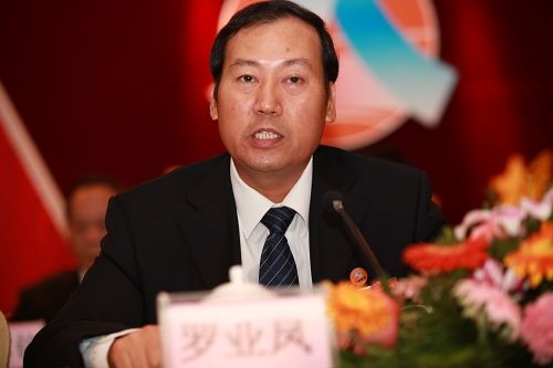 凝心聚力，，克难攻坚，，挖潜增效，，科学生长——广西888集团电子游戏总公司八届一次职代会盛大召开 - 企业要闻 - 888集团电子游戏