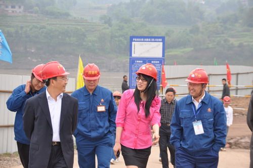 泸州市委书记朱以庄莅临泸渝2标视察事情 - 企业要闻 - 888集团电子游戏