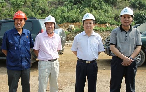 广西888集团电子游戏这支步队的精神面目很是好——自治区国资委主任肖文荪在六宜高速路调研时指出 - 企业要闻 - 888集团电子游戏