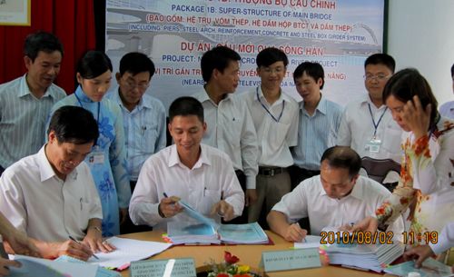 越南龙桥主桥上构施工条约签约仪式 - 企业要闻 - 888集团电子游戏