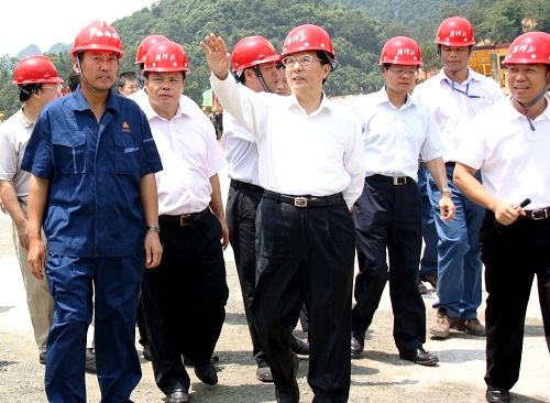 自治区党委书记郭声琨等向导莅临凭祥保税区项目视察 - 企业要闻 - 888集团电子游戏