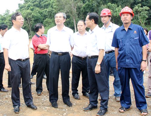 自治区主席马飚等向导莅临凭祥保税区项目视察 - 企业要闻 - 888集团电子游戏