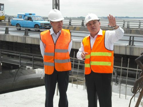 中国驻厄瓜多尔国大使蔡润国莅临巴巴奥约河大桥视察项目建设 - 企业要闻 - 888集团电子游戏