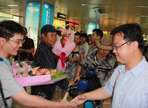 厄瓜多尔巴巴奥约河大桥项目部首批11名勇士凯旋回国 - 企业要闻 - 888集团电子游戏