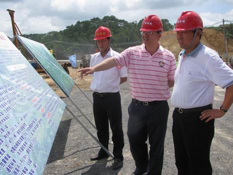 罗业凤总司理到北部湾片区项目检查指导事情 - 企业要闻 - 888集团电子游戏