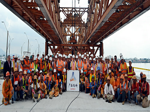 巴巴奥约河大桥箱梁装置施工圆满完成 - 企业要闻 - 888集团电子游戏