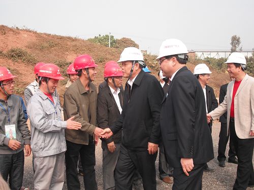 自治区副主席杨贺喜莅临公司项目视察指导 - 企业要闻 - 888集团电子游戏