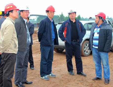 自治区交通运输厅副厅长梁毅莅临钦江特大桥项目检查清静施工事情 - 企业要闻 - 888集团电子游戏