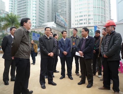 自治区党委常委、南宁市市委书记陈武、市长周红波到金湖路下穿民族大道地下工程视察事情 - 企业要闻 - 888集团电子游戏